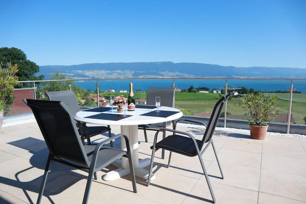 Chalet With Stunning Lake And Mountain Views Avec Une Vue A Couper Le Souffle, Une Spacieuse Terrasse Et Jardin Chatillon  Zewnętrze zdjęcie
